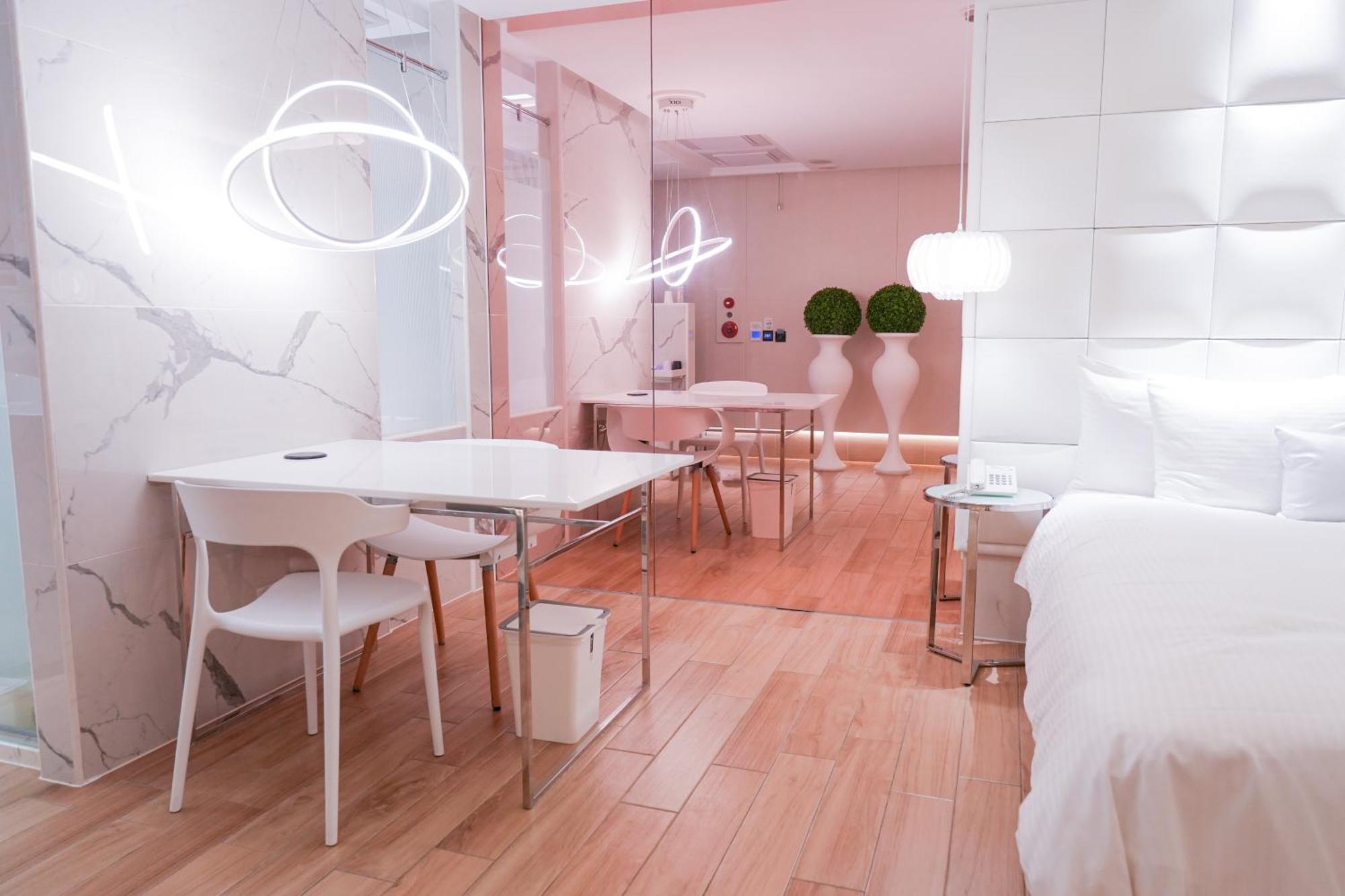 Mmmotel Taoyuan Eksteriør bilde